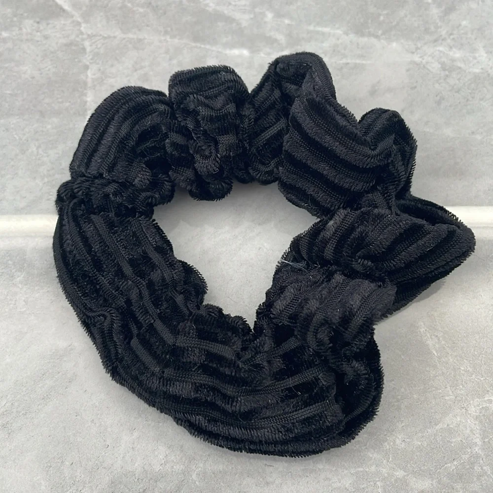 Personal Care Bundle - Face Wash Headband, Scrunchie, Mirror, Towel, Hair Clip